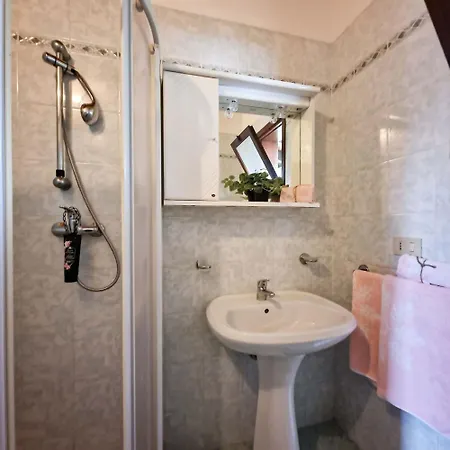 Apartamento Two-bedroom With Private Garden Bibione