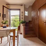 Apartamento Two-bedroom With Private Garden *